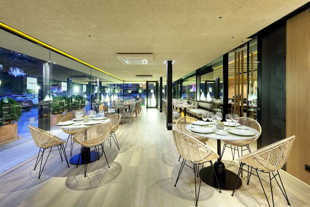 Occidental Bilbao Otel Restoran fotoğraf